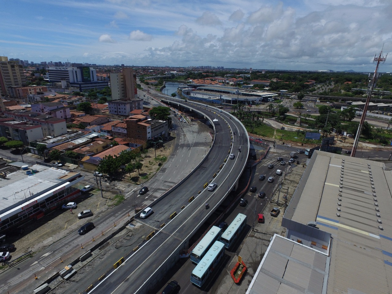 Com investimento de R$ 95 milhões, as obras da nova Avenida Aguanambi foram iniciadas em fevereiro do ano passado