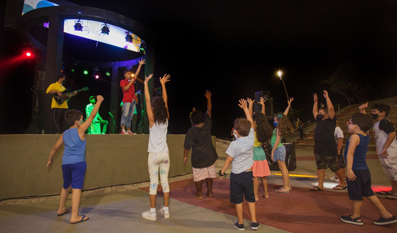 O Anfiteatro da Beira-Mar é o palco da programa infantil do Giro Cultural aos domingos (Foto: Thiago Matine)
