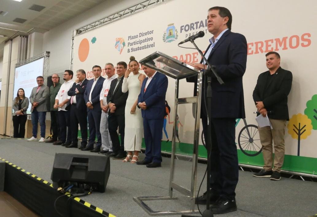 Prefeito Evandro Leitão discursa em Conferência da Cidade do Plano Diretor Participativo e Sustentável de Fortaleza