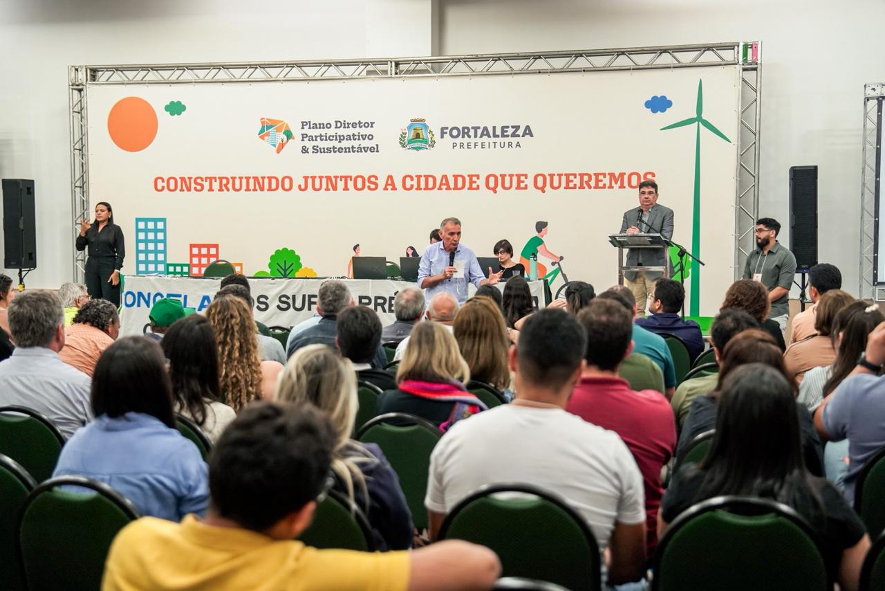 A Conferência marcou a fase conclusiva do processo de revisão do Plano Diretor A Conferência marcou a fase conclusiva do processo de revisão do Plano Diretor