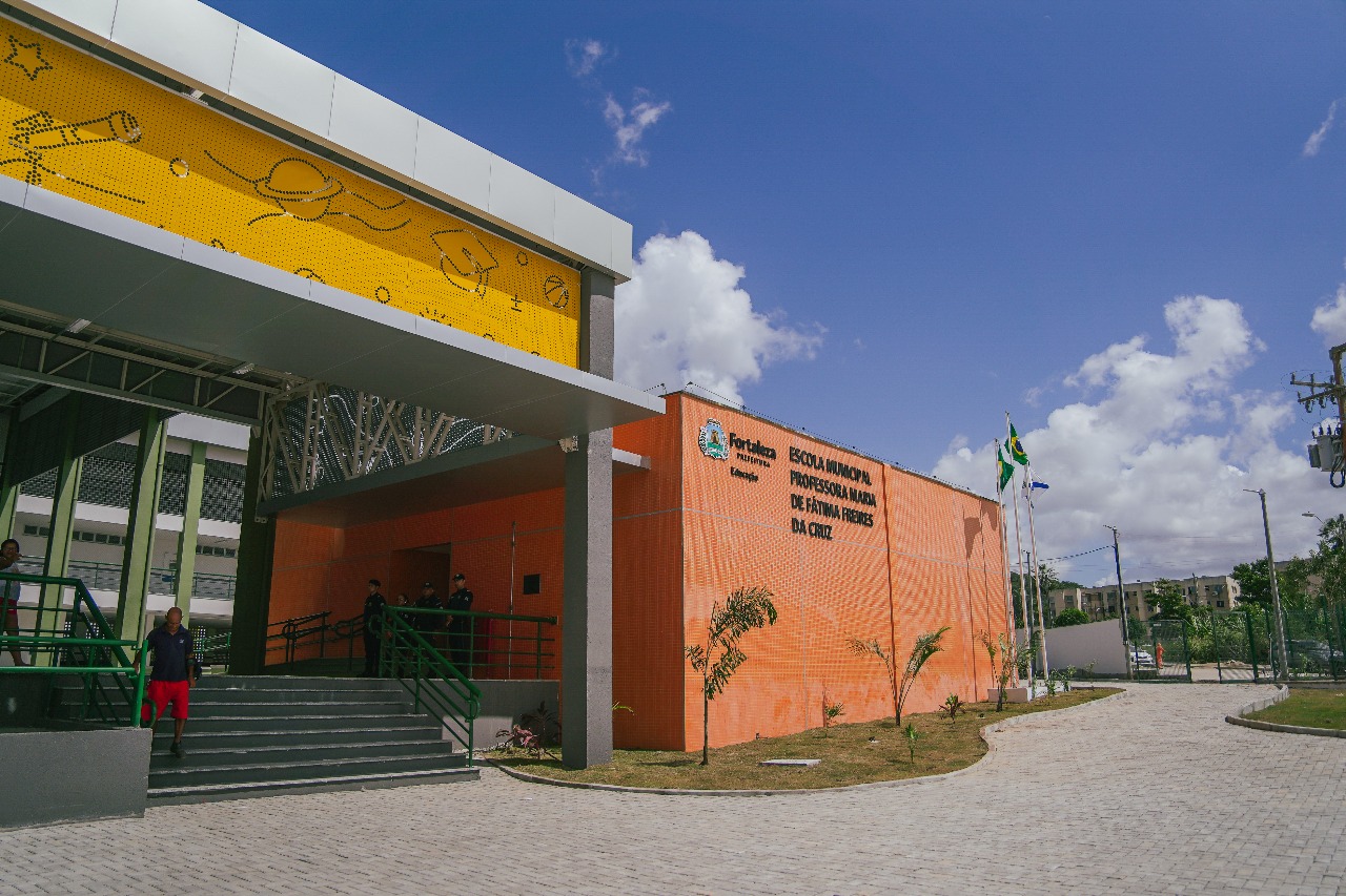 Fachada escola