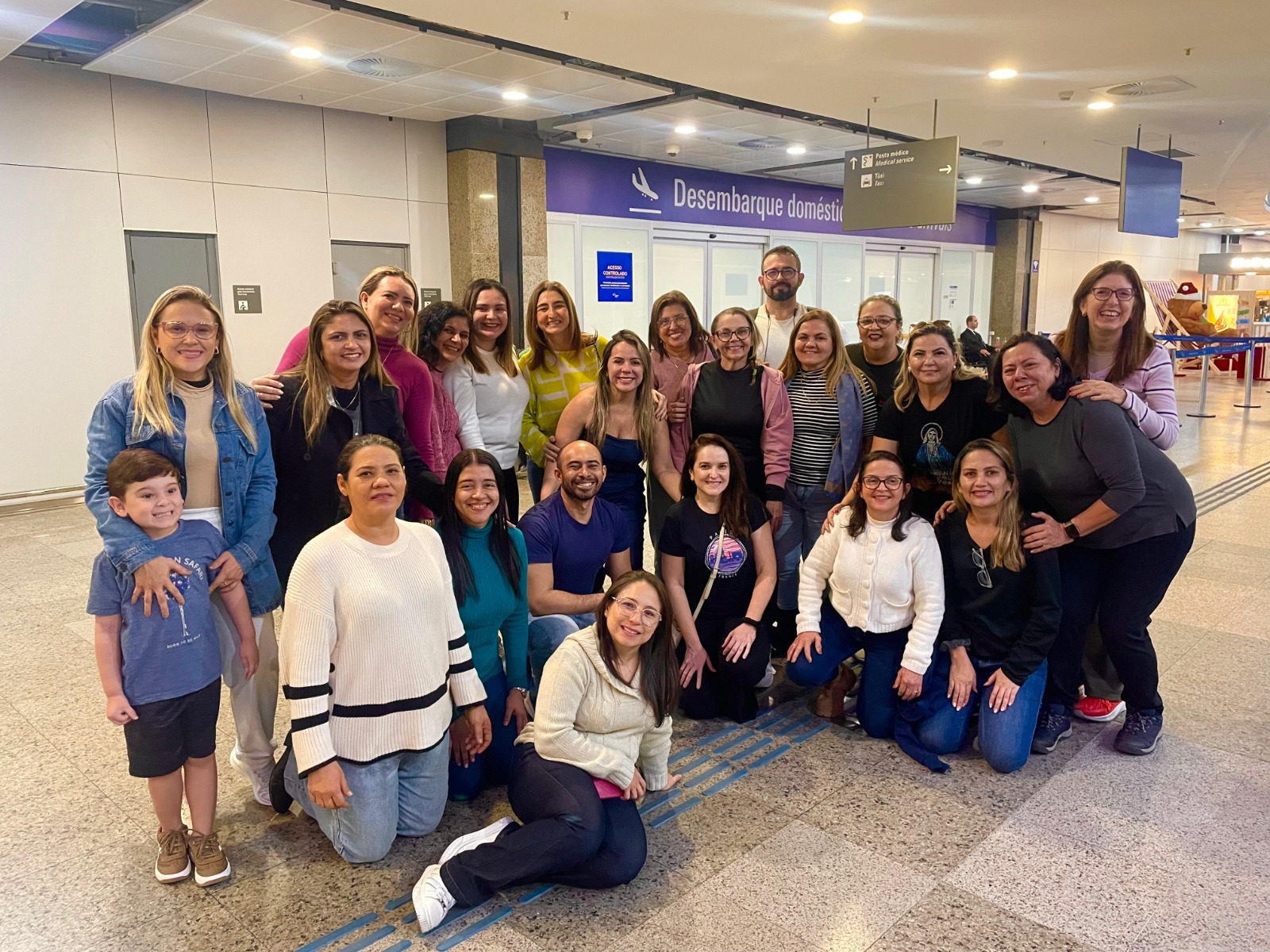 Foto dos professores no aeroporto