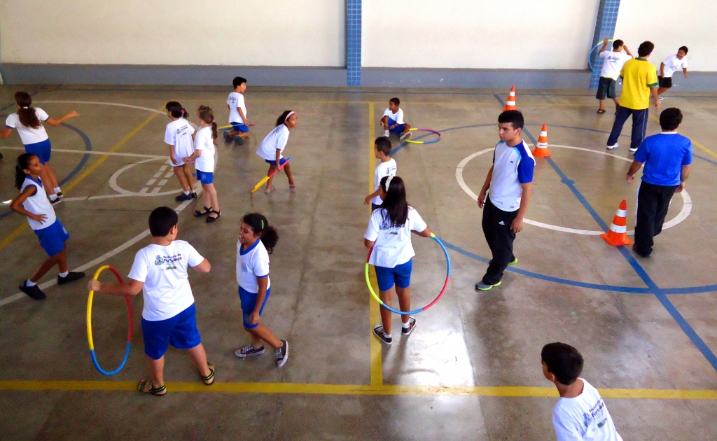 Programa oferece múltiplas vivências esportivas no contra turno escolar