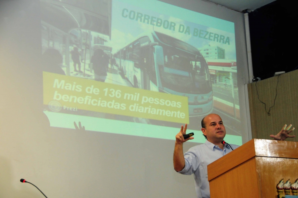 Roberto Cláudio apresentou ações da Prefeitura de Fortaleza nas áreas de mobilidade, educação, saúde e infraestrutura urbana (Foto: Nely Rosa)