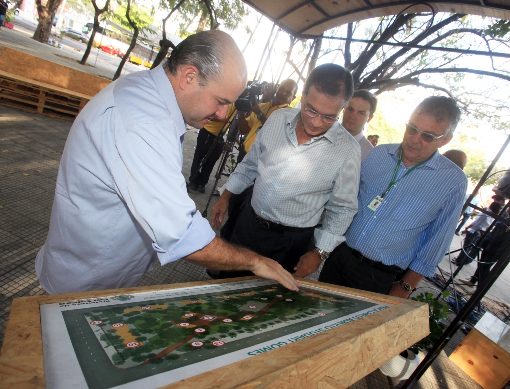 A Praça foi adotada pela empresa BSPAR incorporações (Foto: Marcos Moura)